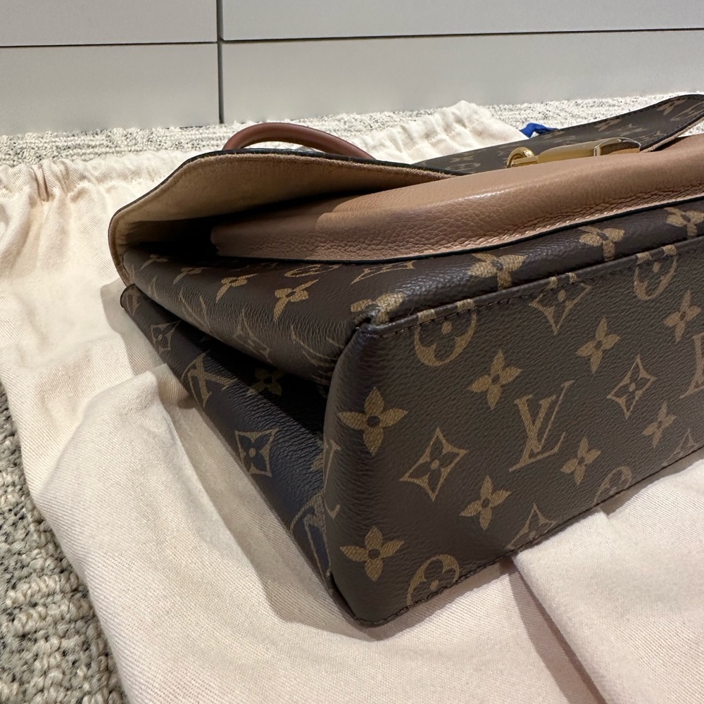 Louis Vuitton Monogram Crossbody Bag - Picture 8 of 12